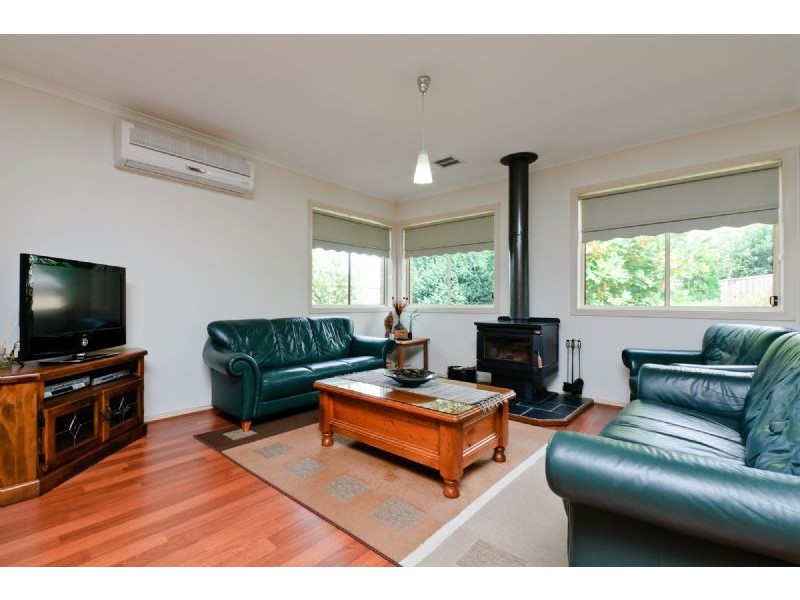 6 Monarch Way, Craigieburn VIC 3064