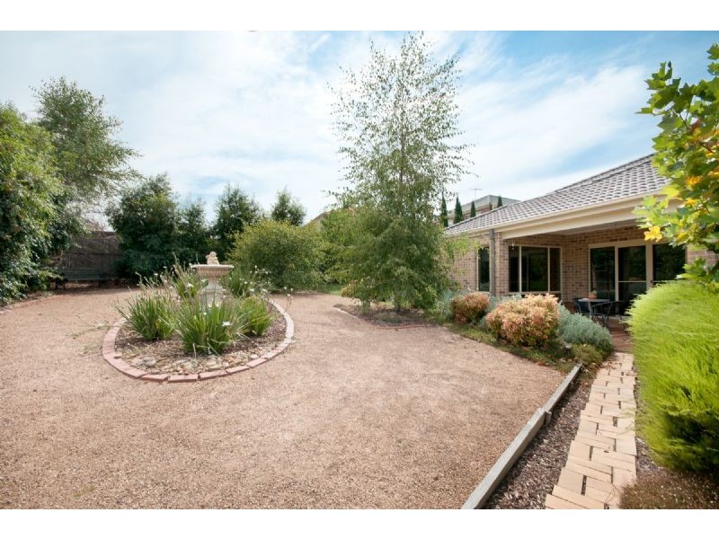 6 Monarch Way, Craigieburn VIC 3064