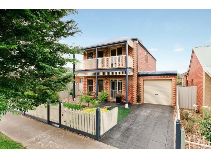 6 Waterdale Rise, Craigieburn VIC 3064