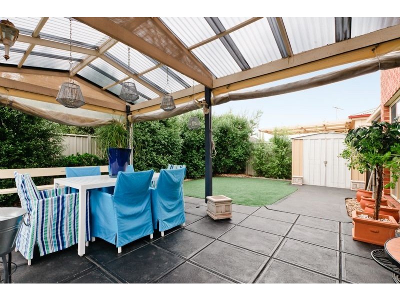 6 Waterdale Rise, Craigieburn VIC 3064