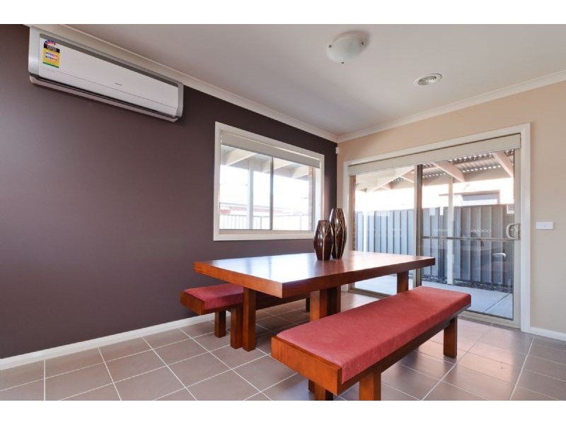 32 Wattletree Street, Craigieburn VIC 3064