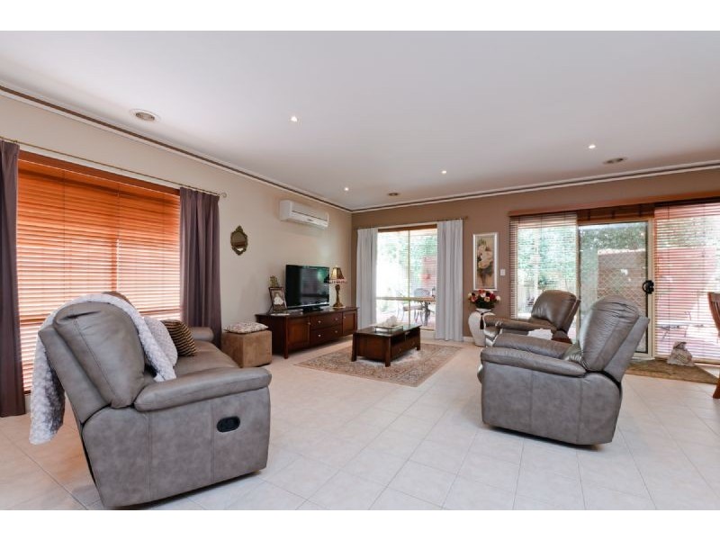 11 Goulburn Way, Craigieburn VIC 3064