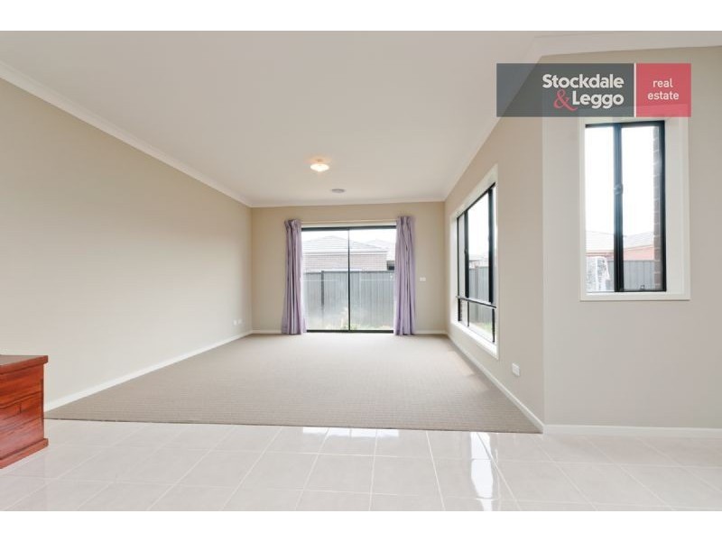 73 Huntington Drive, Craigieburn VIC 3064