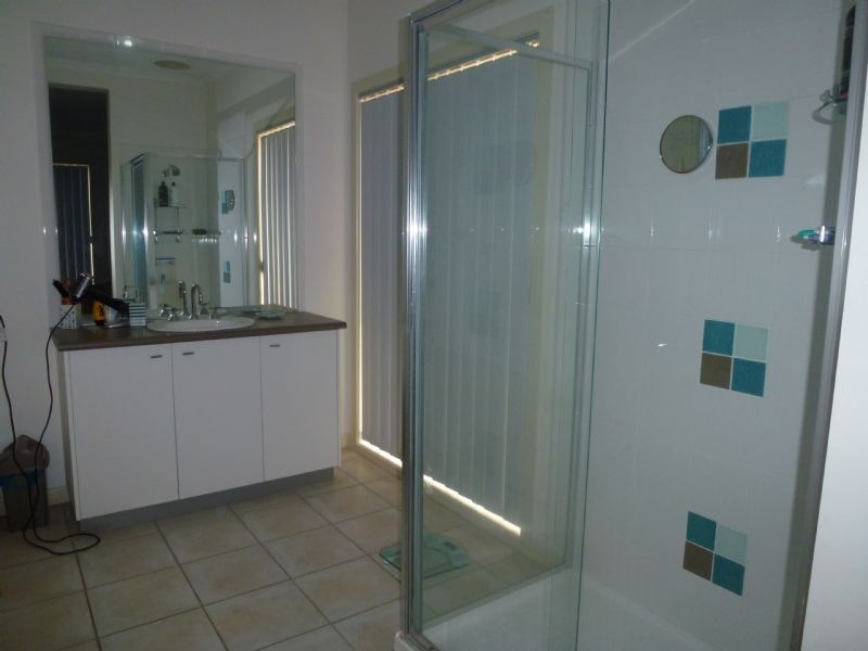 10 Explorers Place, Craigieburn VIC 3064