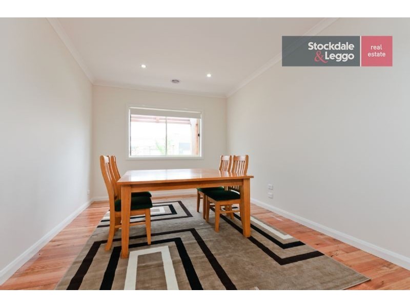 17 Fermont Avenue, Craigieburn VIC 3064