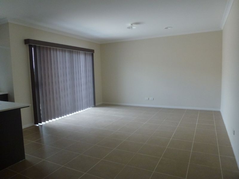 44 Domain Way, Craigieburn VIC 3064