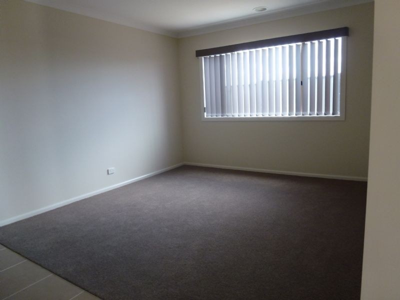44 Domain Way, Craigieburn VIC 3064