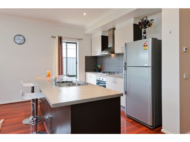 4 Middlesborough Drive, Craigieburn VIC 3064
