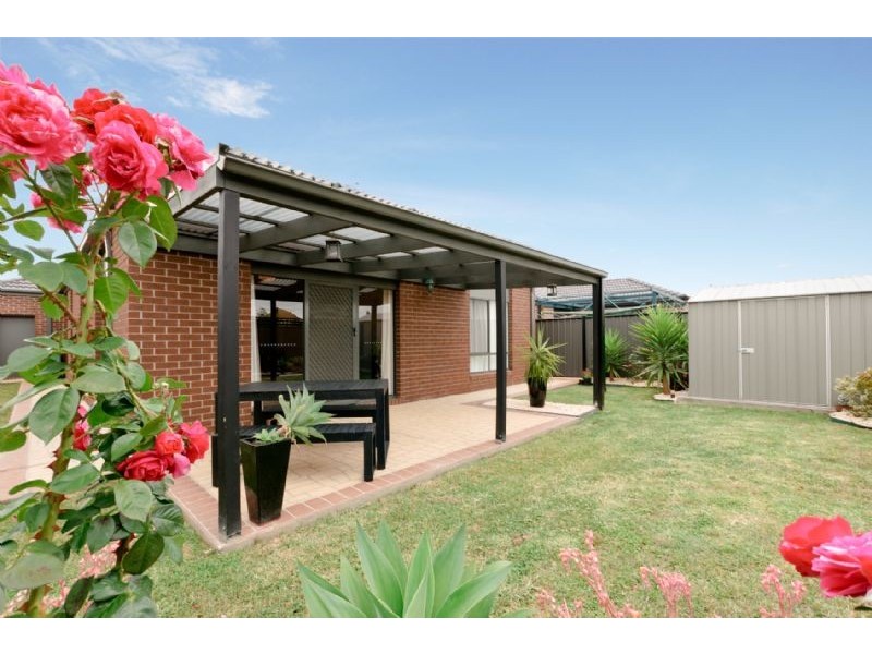 4 Middlesborough Drive, Craigieburn VIC 3064