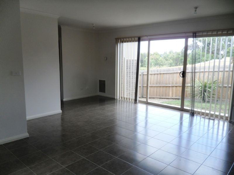 4/16 Belsay Place, Craigieburn VIC 3064