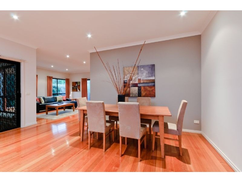 11 Grandview Boulevard, Craigieburn VIC 3064