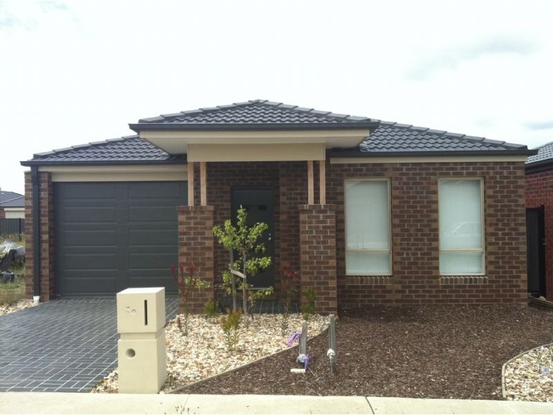 50 Thoresby Circuit, Craigieburn VIC 3064