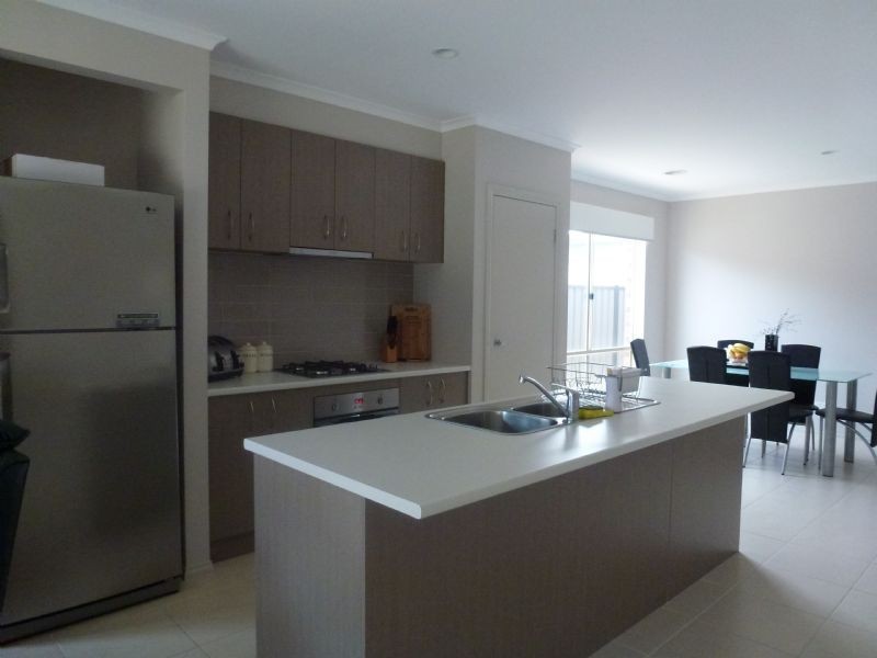 50 Thoresby Circuit, Craigieburn VIC 3064