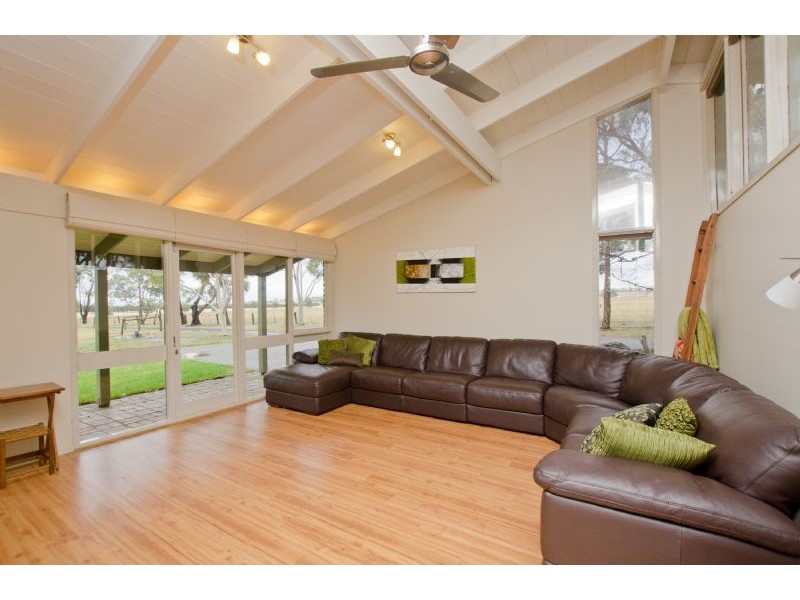 60 Dunhelen Lane, Yuroke VIC 3063