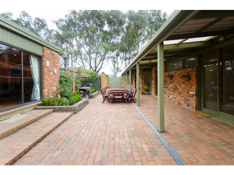 60 Dunhelen Lane, Yuroke VIC 3063