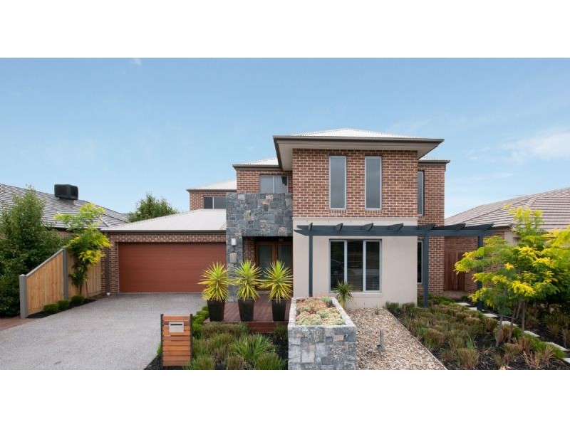 18 Madison Drive, Craigieburn VIC 3064