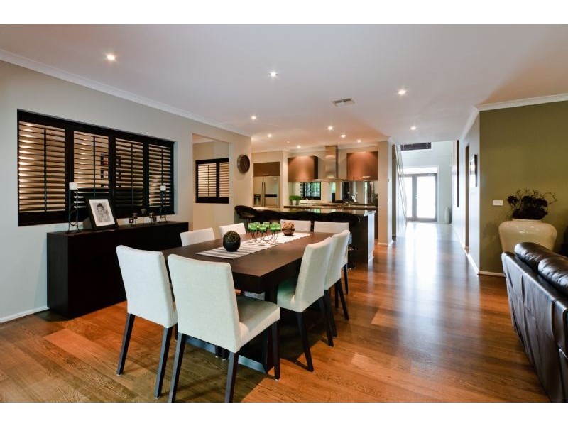 18 Madison Drive, Craigieburn VIC 3064