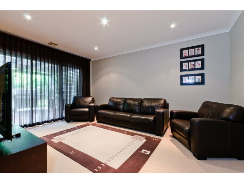 18 Madison Drive, Craigieburn VIC 3064