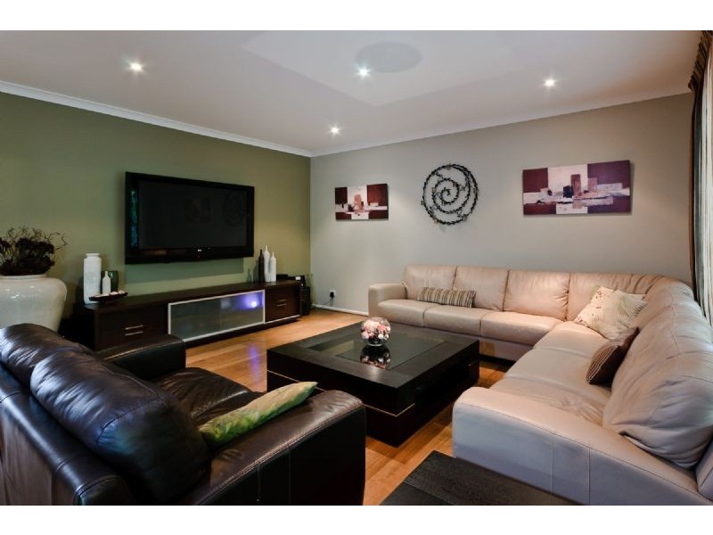 18 Madison Drive, Craigieburn VIC 3064