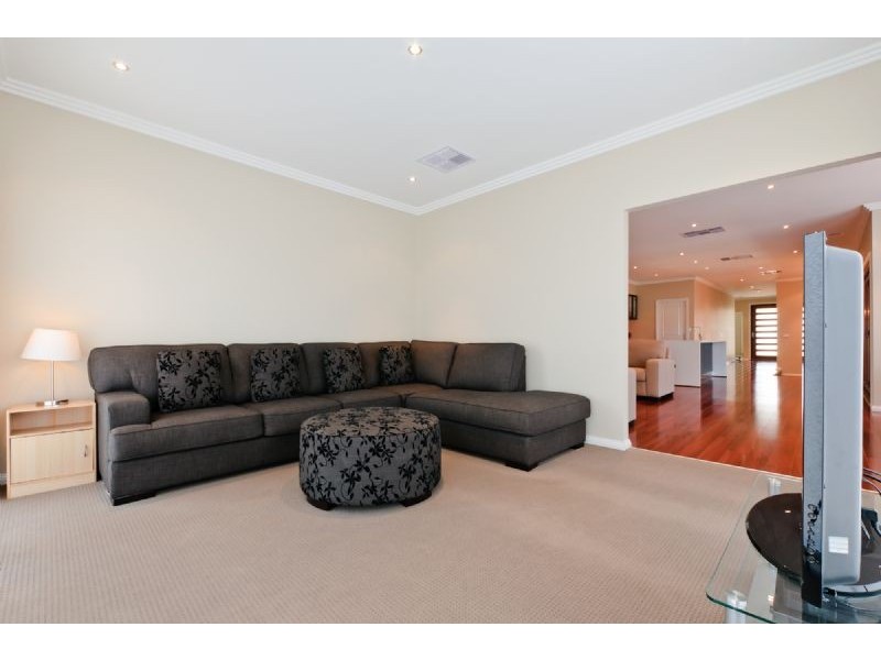 26 Wisteria Avenue, Craigieburn VIC 3064