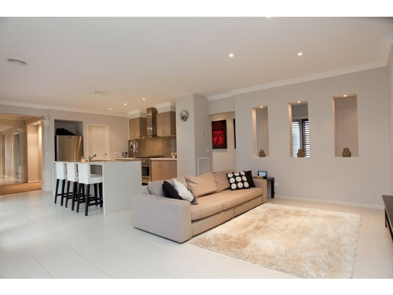 87 Newbury Boulevard, Craigieburn VIC 3064