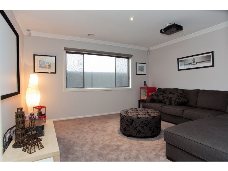 87 Newbury Boulevard, Craigieburn VIC 3064