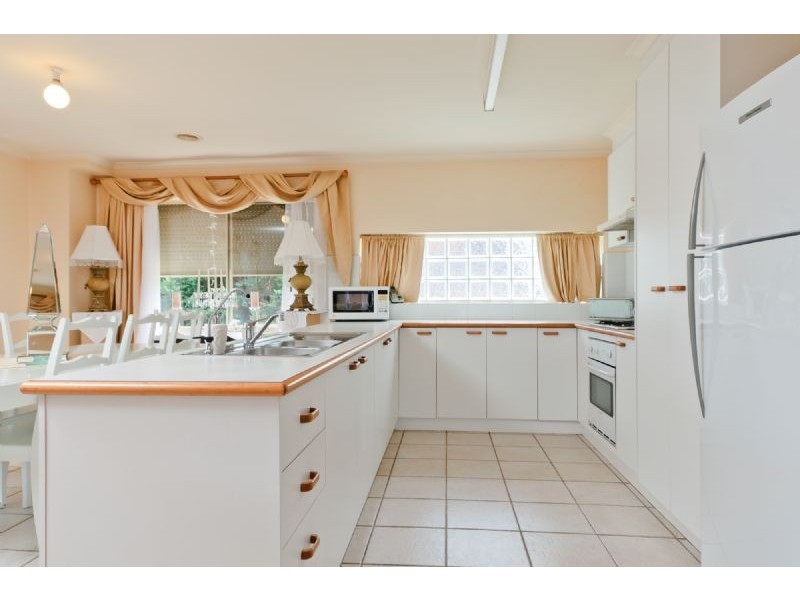 11 The Ridge, Roxburgh Park VIC 3064