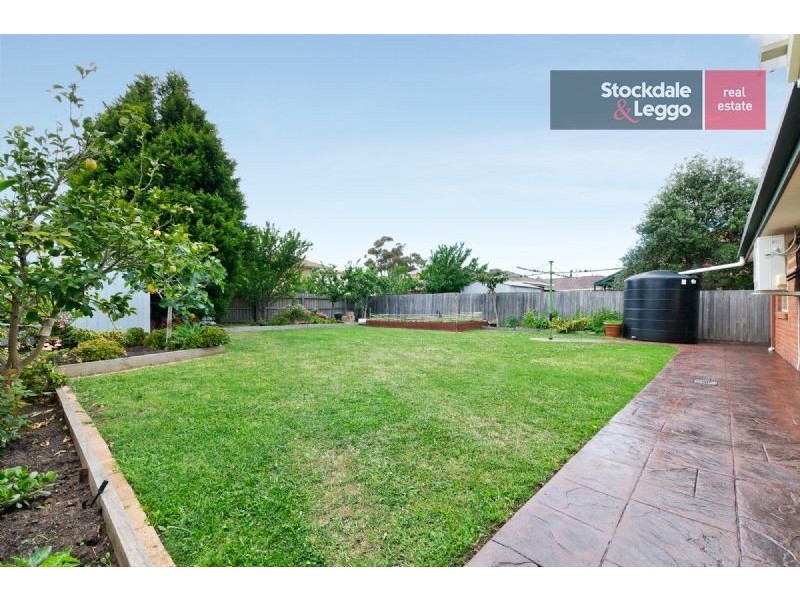 17 Harvey Court, Roxburgh Park VIC 3064