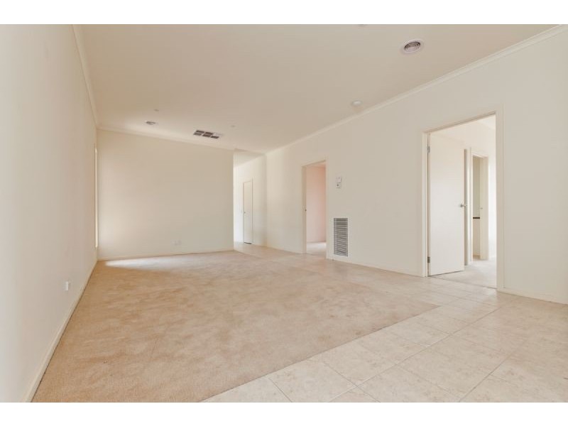 67 Bellfield Drive, Craigieburn VIC 3064