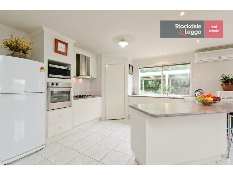 11 Banstead Nook, Craigieburn VIC 3064