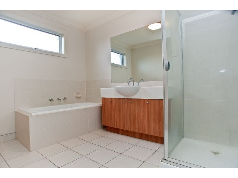 12 Brentwood Place, Roxburgh Park VIC 3064