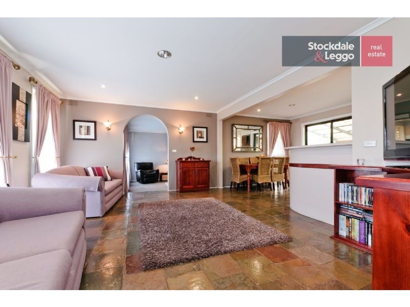 50 Wattleglen Street, Craigieburn VIC 3064