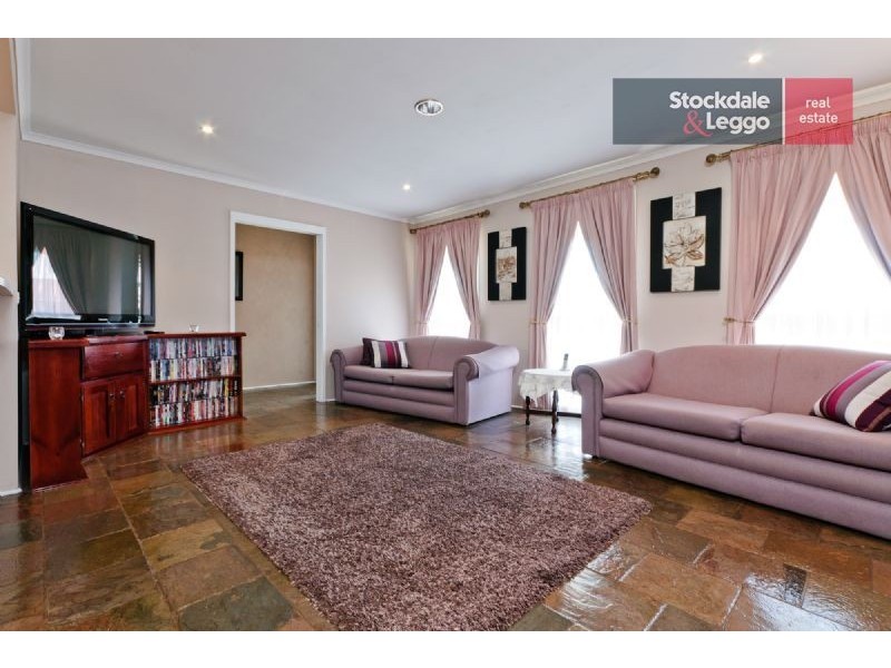 50 Wattleglen Street, Craigieburn VIC 3064