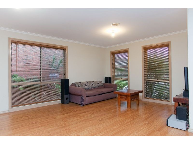 5 Ballybunion Avenue, Craigieburn VIC 3064