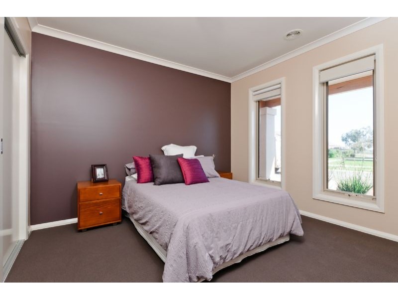 32  Wattletree Street, Craigieburn VIC 3064