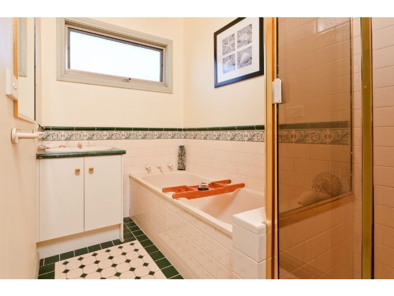 18 Magra Place, Roxburgh Park VIC 3064