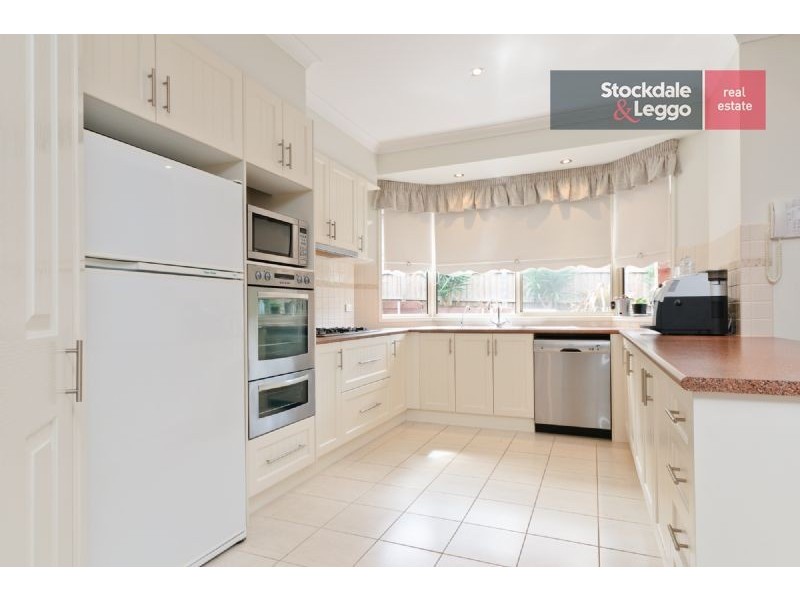 4 Maccoll Street, Craigieburn VIC 3064