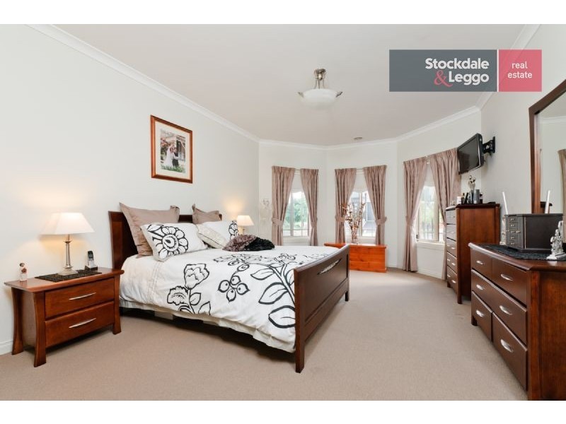 4 Maccoll Street, Craigieburn VIC 3064