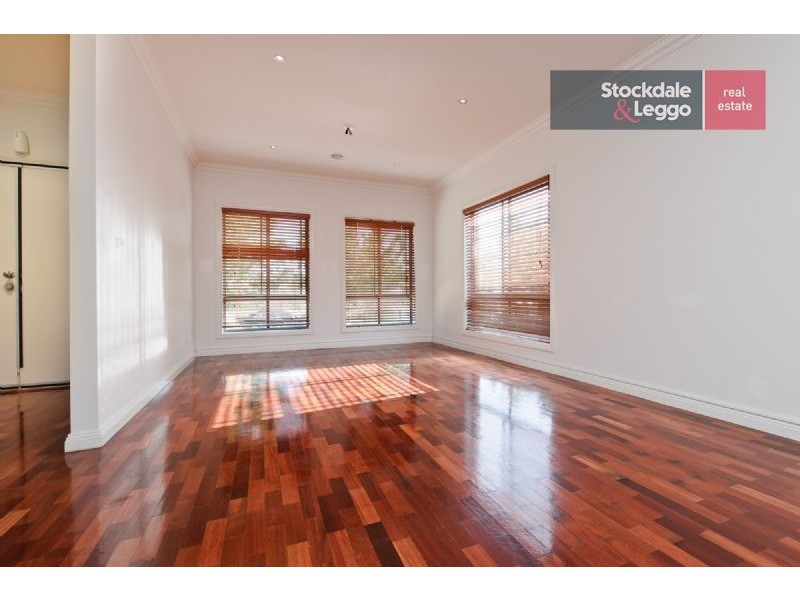 42 Burniston Avenue, Craigieburn VIC 3064