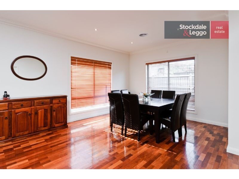 42 Burniston Avenue, Craigieburn VIC 3064