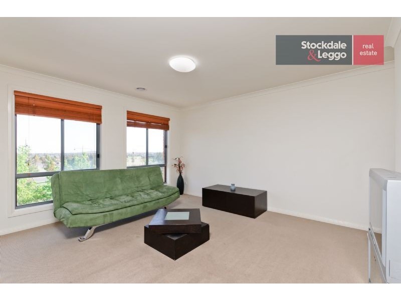 42 Burniston Avenue, Craigieburn VIC 3064
