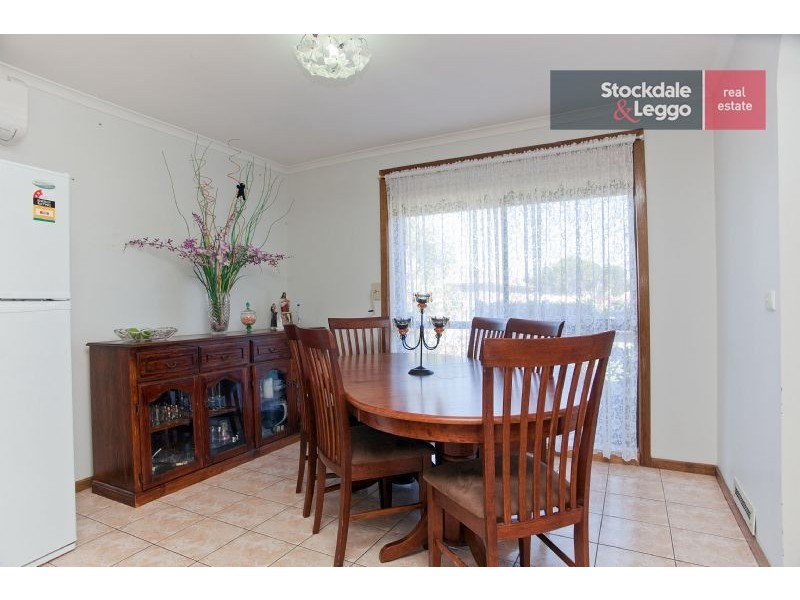 6 Banbury Crescent, Craigieburn VIC 3064