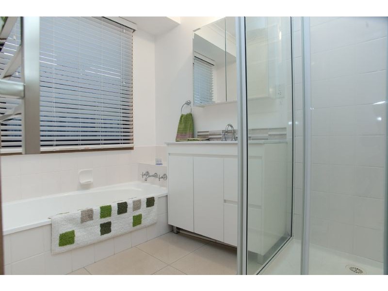 5 Watchet Court, Craigieburn VIC 3064