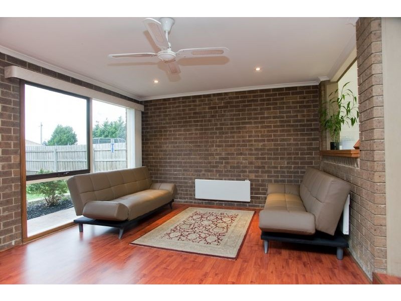 5 Watchet Court, Craigieburn VIC 3064