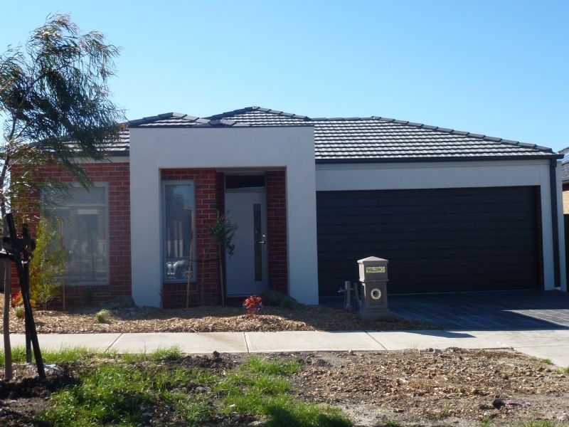 24 Domain Street, Craigieburn VIC 3064
