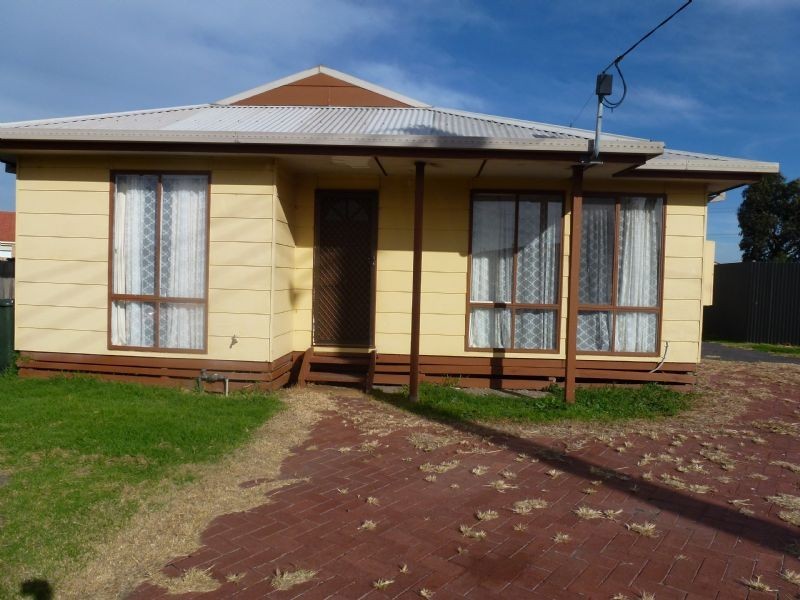5 Mollard Court, Craigieburn VIC 3064