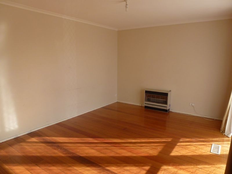 5 Mollard Court, Craigieburn VIC 3064