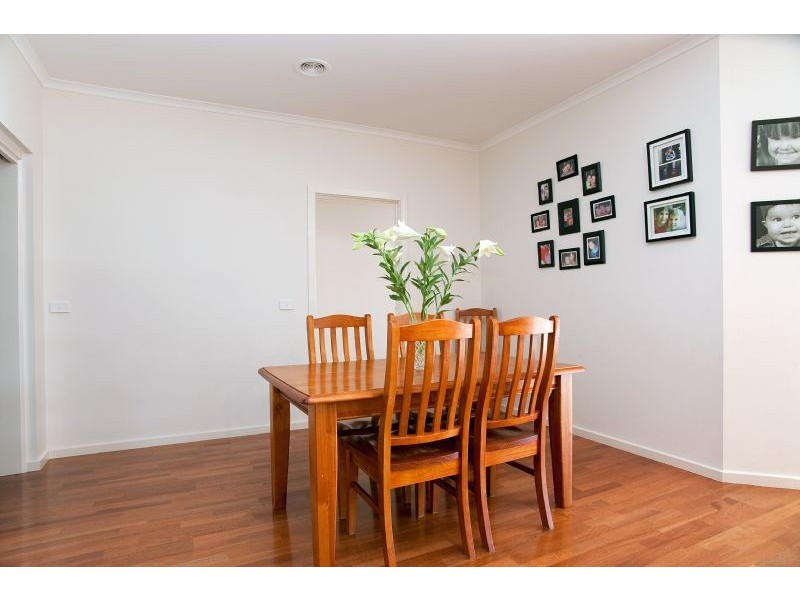 196 Central Park Avenue, Craigieburn VIC 3064