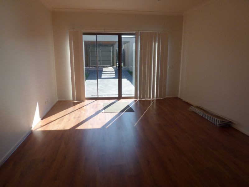 12 Andover Lane, Craigieburn VIC 3064