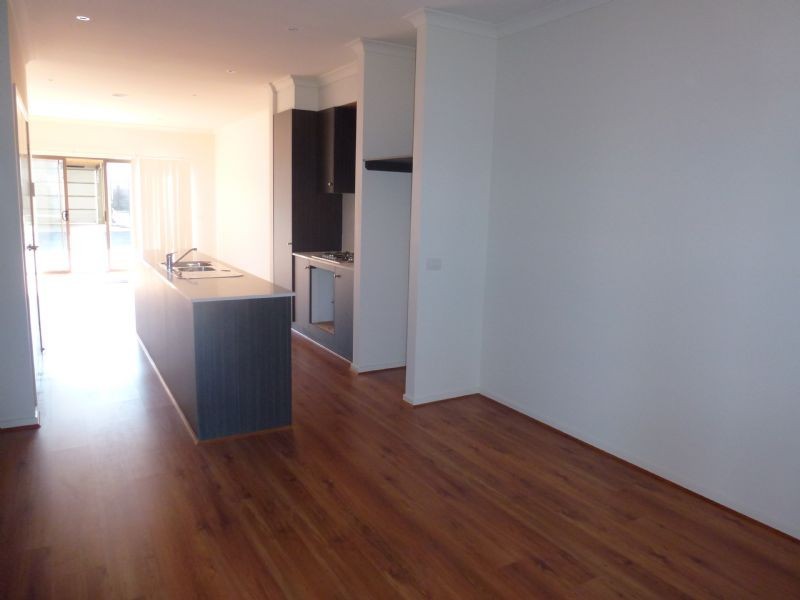 12 Andover Lane, Craigieburn VIC 3064